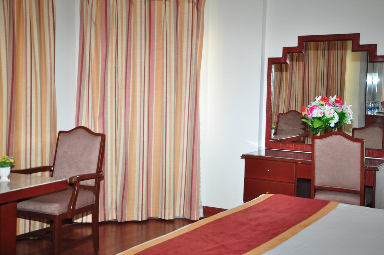 Bahrain Carlton Hotel Al-Manamah Bagian luar foto