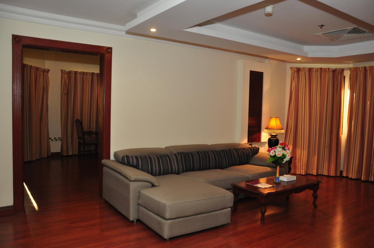 Bahrain Carlton Hotel Al-Manamah Bagian luar foto
