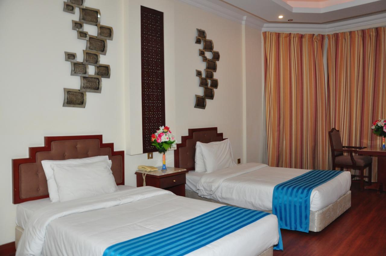 Bahrain Carlton Hotel Al-Manamah Bagian luar foto